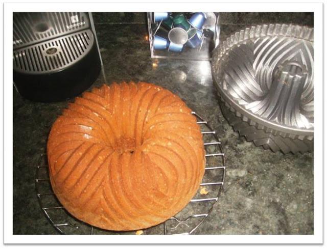 BIZCOCHO  CON  LICOR  DE  FRANBUESA