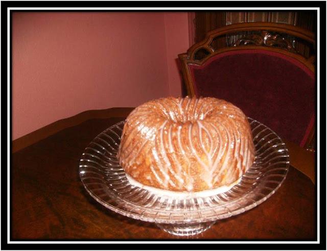 BIZCOCHO  CON  LICOR  DE  FRANBUESA