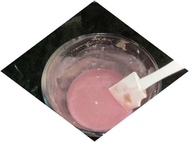 BIZCOCHO  CON  LICOR  DE  FRANBUESA