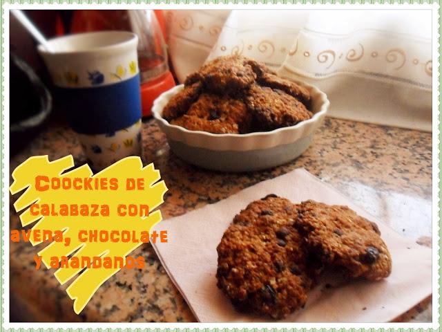 Cookies de calabaza con avena, chocolate y arandanos