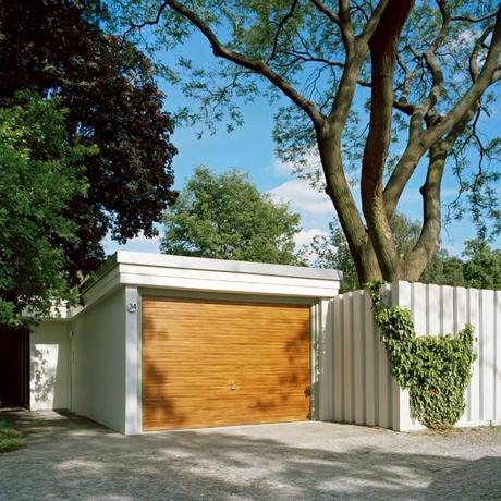 UNA CASA DE MEDIADOS DE SIGLO EN BERLIN
