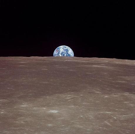 ¿Cuántos astronautas creen que existe vida extraterrestre? nasa-earth-moon-instagram