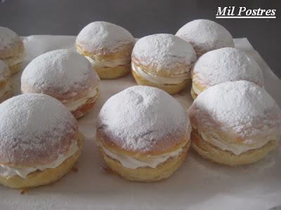 Bollos aromatizados con naranja y rellenos de nata, buenísimos