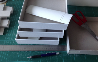 Haciendo cajas.....