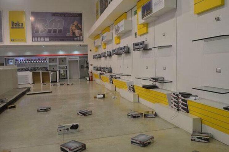 Maduro ordena saqueos en tiendas Daka en Venezuela