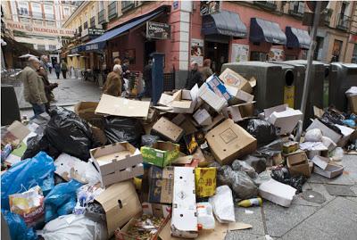 Madrid: seis días ya entre basuras.