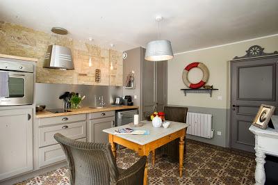 Un Hotel Rustico Cerca del Mar