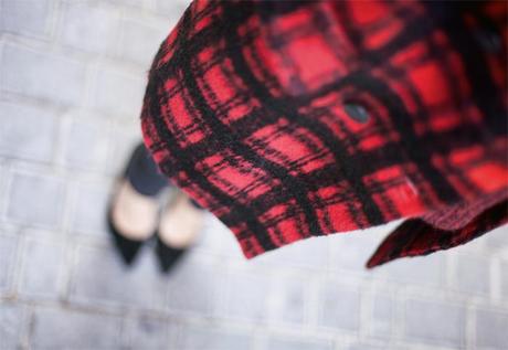 street style barbara crespo plaid coat front row shop menbur shoes outfit fashion blogger