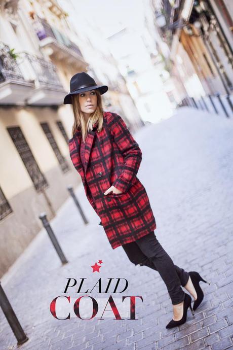 street style barbara crespo plaid coat front row shop menbur shoes outfit fashion blogger