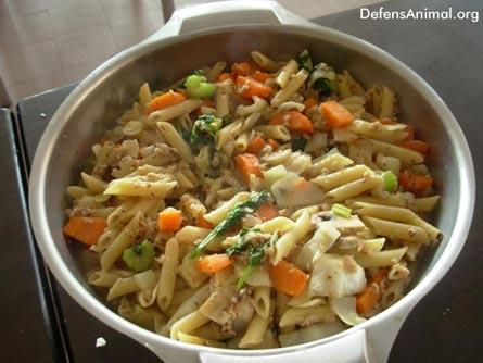 Makaroonipata (puchero finlandés)