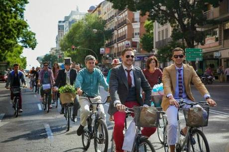 DAVID CHRISTIAN david christian, invitadas a medida, trendcycle, pasarela de moda en bici, invitadas, bodas, novias, canotier, bohochic tocados, cristina blanco, guiadeestilo, guia de estilo blog,