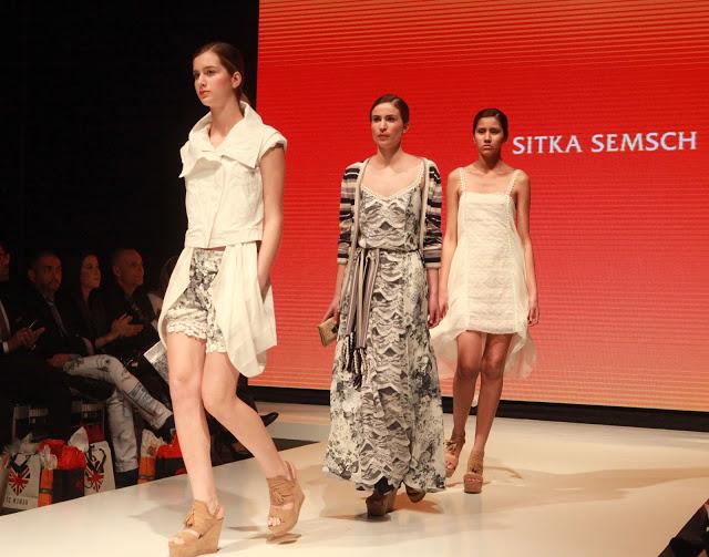 Desfiles 2do. día del Lifweek - Opiniones