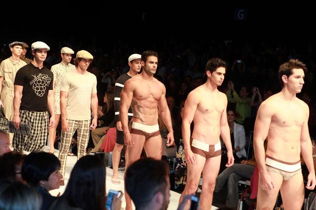 Desfiles 2do. día del Lifweek - Opiniones