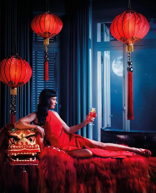 UMA THURMAN protagoniza el calendario CAMPARI 2014