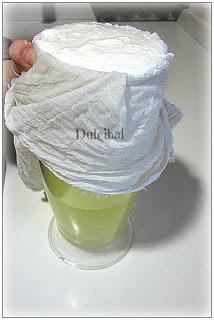 MILHOJAS DE QUESO FRESCO Y TOMATE