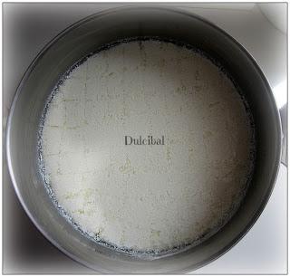 MILHOJAS DE QUESO FRESCO Y TOMATE