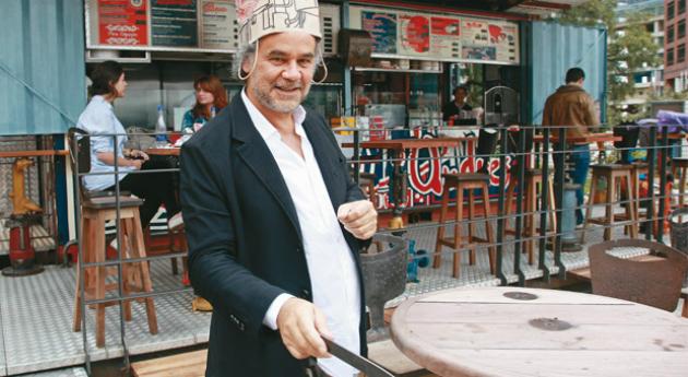 “Ya dicen que a ‘Andrés’ no se puede ir con minifalda”. Andrés Jaramillo.