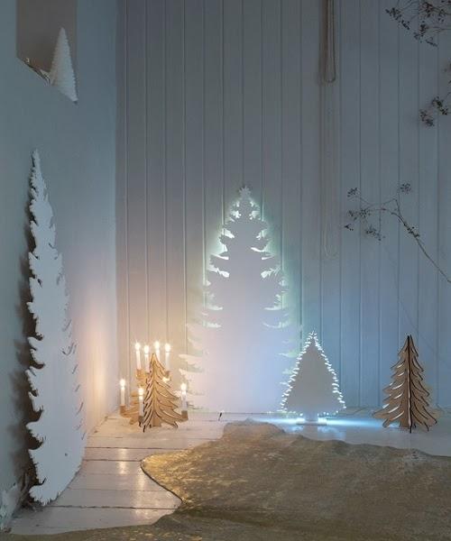 ARBOLES DE NAVIDAD CON MATERIALES ECOLOGICOS