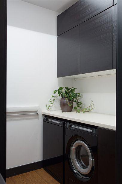 terraza negra moderna puertas y ventanas de color negro madera negra en la decoración estilo nórdico oscuro diseño decoración exteriores oscuro decoración diseño interiores modernos contemporaneos Carpintería y exterior de color negro blog decoración interiores nórdico 