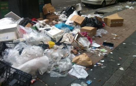 Algo empieza a oler mal, Alcaldesa la foto 4