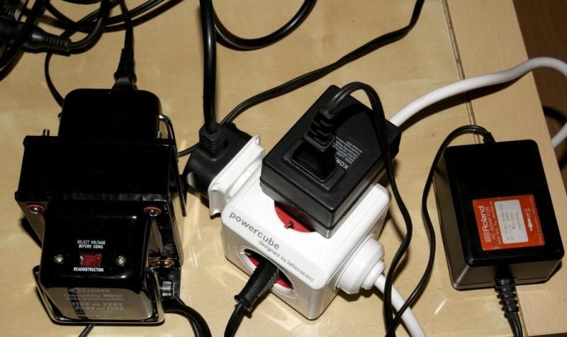 DSC04757 800x476 Cables