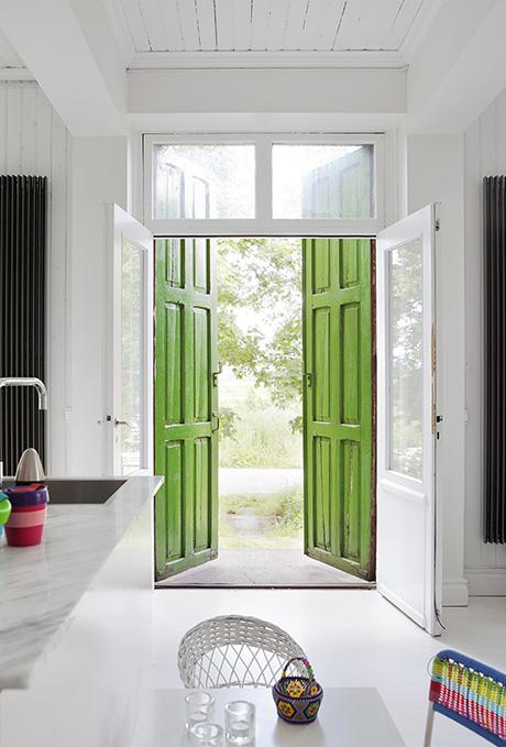 Campestre, nordica y muy chic. Decora con claves decorativas