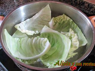 ROLLITOS DE COL RELLENOS AL CAVA