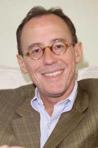 No se puede mostrar la imagen “http://chronicle.uchicago.edu/040429/guggenheims-lilla.jpg” porque contiene errores.