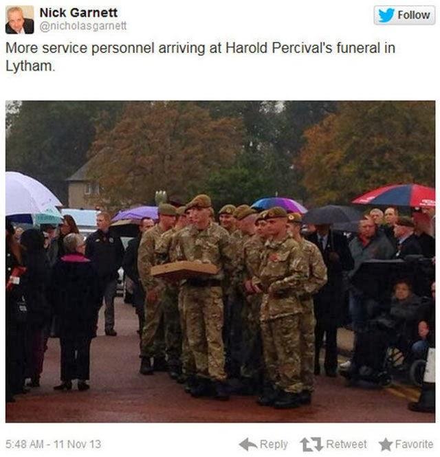 El emotivo funeral de un solitario y anciano veterano de guerra.