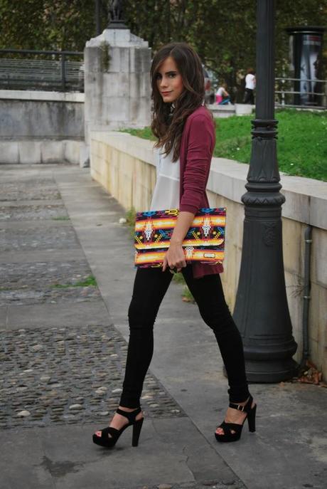 The perfect tribal clutch