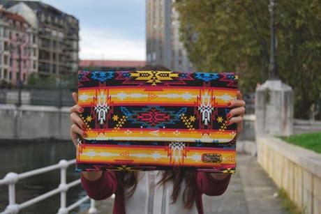 The perfect tribal clutch