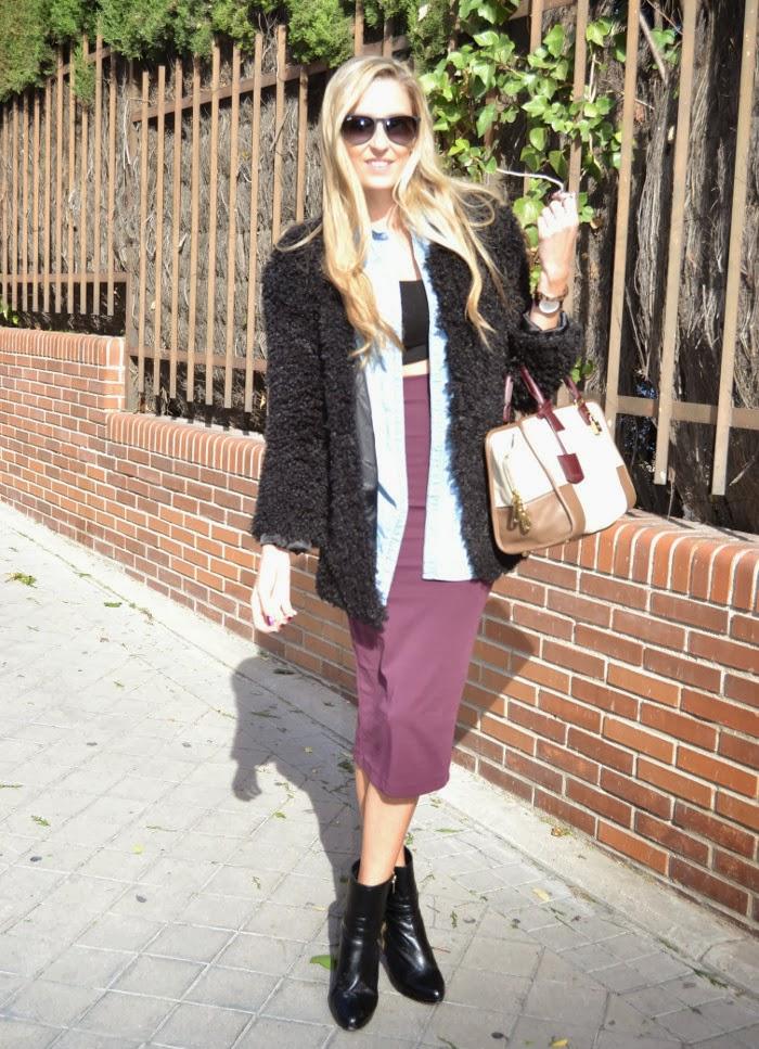 Midi skirt, cropped top and booties