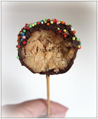 CAKE POPS