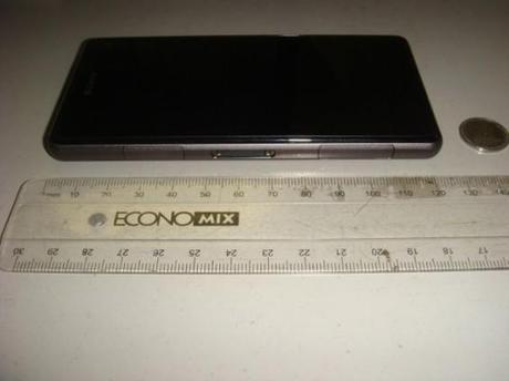 Sony Xperia Z1S. Imágenes filtradas Xperia-Z1s_D5503_8-640x480-566x424