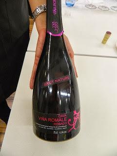 Entre-Cepas tiene un interesantes cursos para aprender a distinguir y valorar las cualidades de cada vino