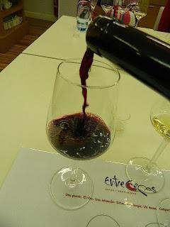 Entre-Cepas tiene un interesantes cursos para aprender a distinguir y valorar las cualidades de cada vino