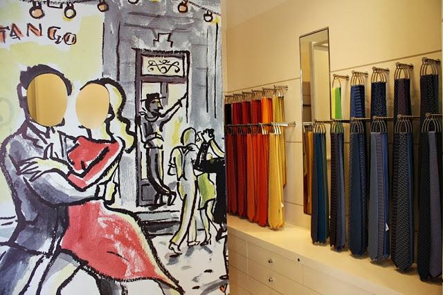 Vitrina de artista en nuevo local de Hermès