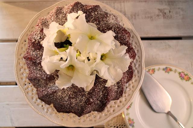 Red Velvet Bundt Cake