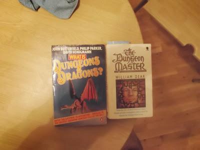 Las dos primeras piedras del edificio