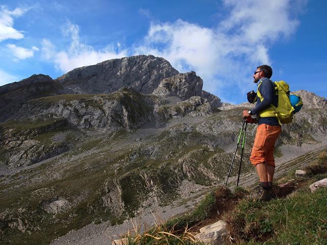 cuetu les cabres y senda les merines