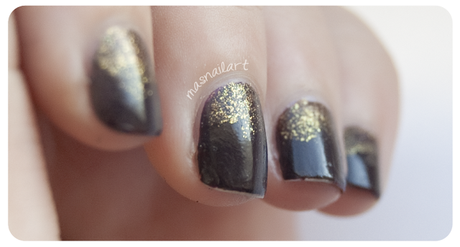 NOTD + Review: Uñas de color morado con degradado dorado | 038 Black Magic de RARE.