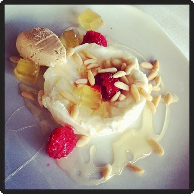 Y DE POSTRE...