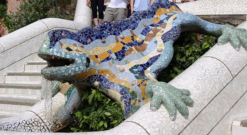 File:Reptil Parc Guell Barcelona.jpg