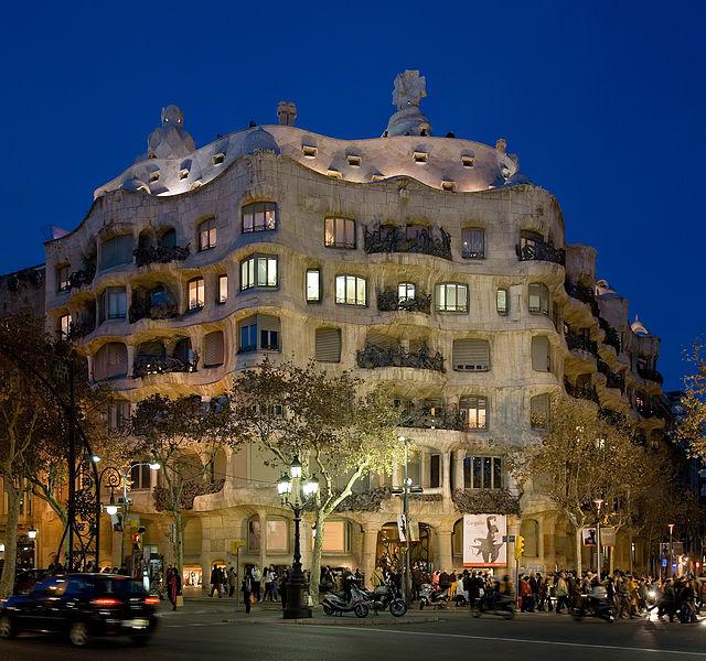 File:Casa Milà - Barcelona, Spain - Jan 2007.jpg