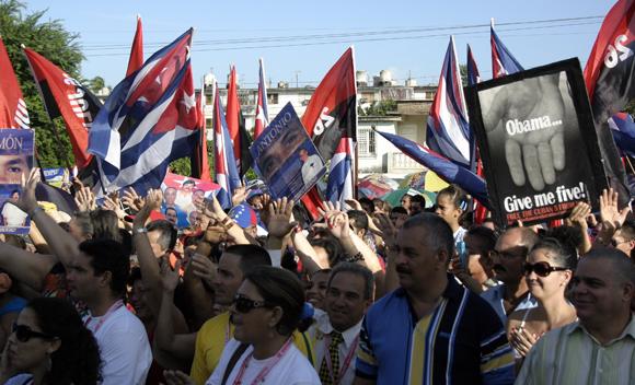 Multitudinario acto en Holguín por el regreso a la Patria de Héroes antiterroristas cubanos