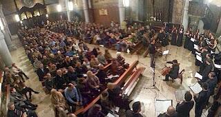 Pinturas corales doradas