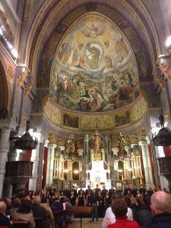 Pinturas corales doradas