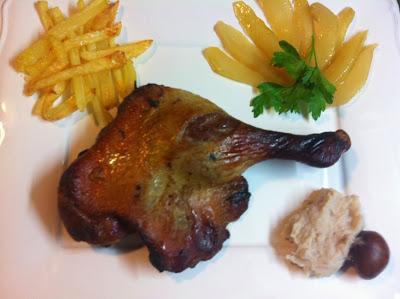 Confit De Pato Con Peras Y Puré De Castañas