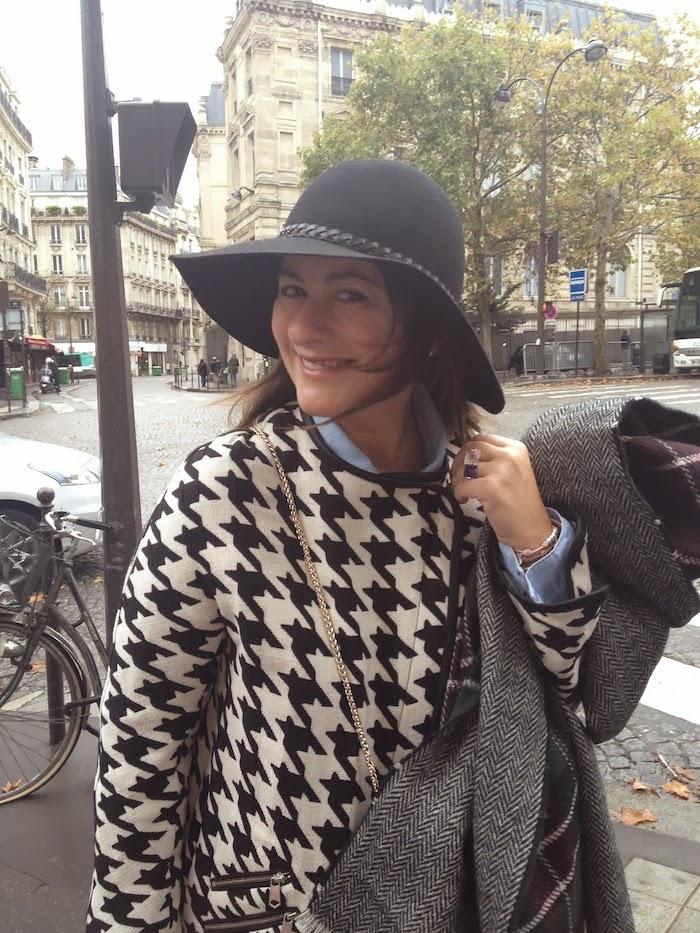 Burgundy & pata de gallo