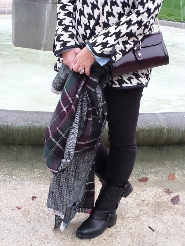 Burgundy & pata de gallo